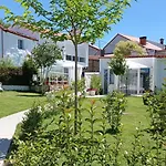아파트 Lar Jardin - Casas Independientes Con Parking Privado *