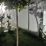 Lar Jardin - Casas Independientes Con Parking Privado Apartment *