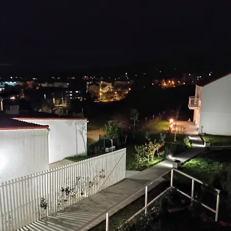 Lar Jardin - Casas Independientes Con Jardin Y Parking Privado Daire *