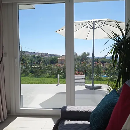 Lar Jardin - Casas Independientes Con Jardin Y Parking Privado