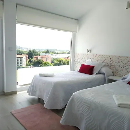 아파트 Lar Jardin - Casas Con Parking Privado 산티아고데콤포스텔라