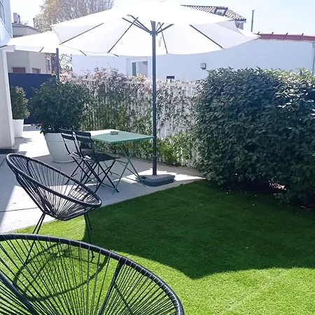 Daire Lar Jardin - Casas Independientes Con Jardin Y Parking Privado Santiago de Compostela