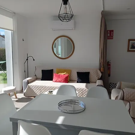 Lar Jardin - Casas Independientes Con Jardin Y Parking Privado Daire *