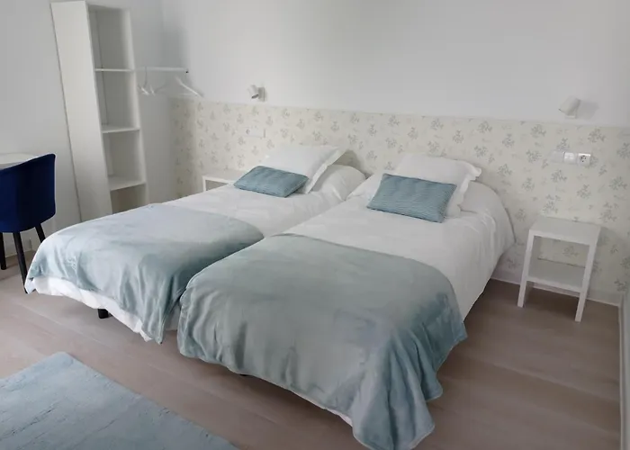 Lar Jardin - Casas Independientes Con Parking Privado