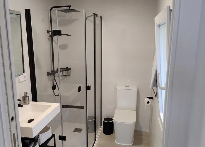 Lar Jardin - Casas Independientes Con Parking Privado