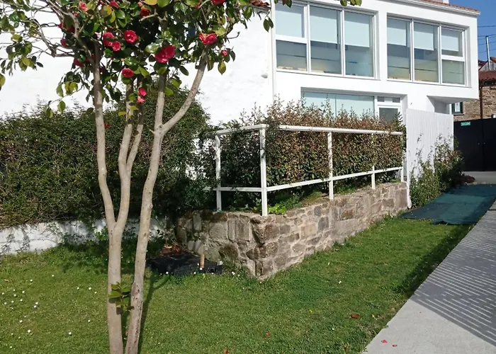 Lar Jardin - Casas Independientes Con Parking Privado * サンティアゴ・デ・コンポステーラ