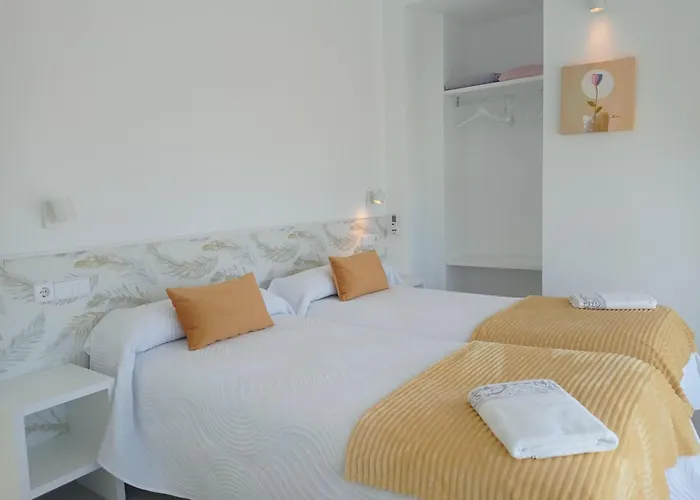 Lar Jardin - Casas Independientes Con Parking Privado Апартаменты
