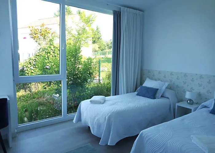 Lar Jardin - Casas Independientes Con Parking Privado Σαντιάγο ντε Κομποστέλα