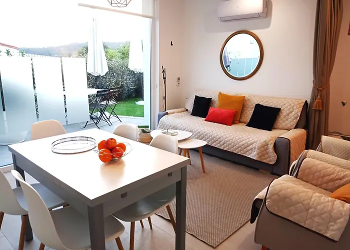 Lar Jardin - Casas Independientes Con Parking Privado Апартаменты