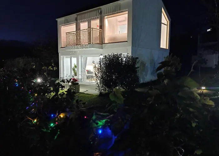 Lar Jardin - Casas Independientes Con Parking Privado アパート *