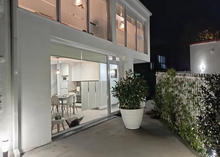 Lar Jardin - Casas Independientes Con Parking Privado サンティアゴ・デ・コンポステーラ